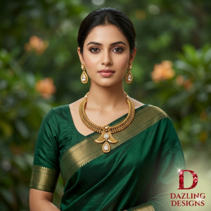 The Vira Antique Pleated Necklace Set